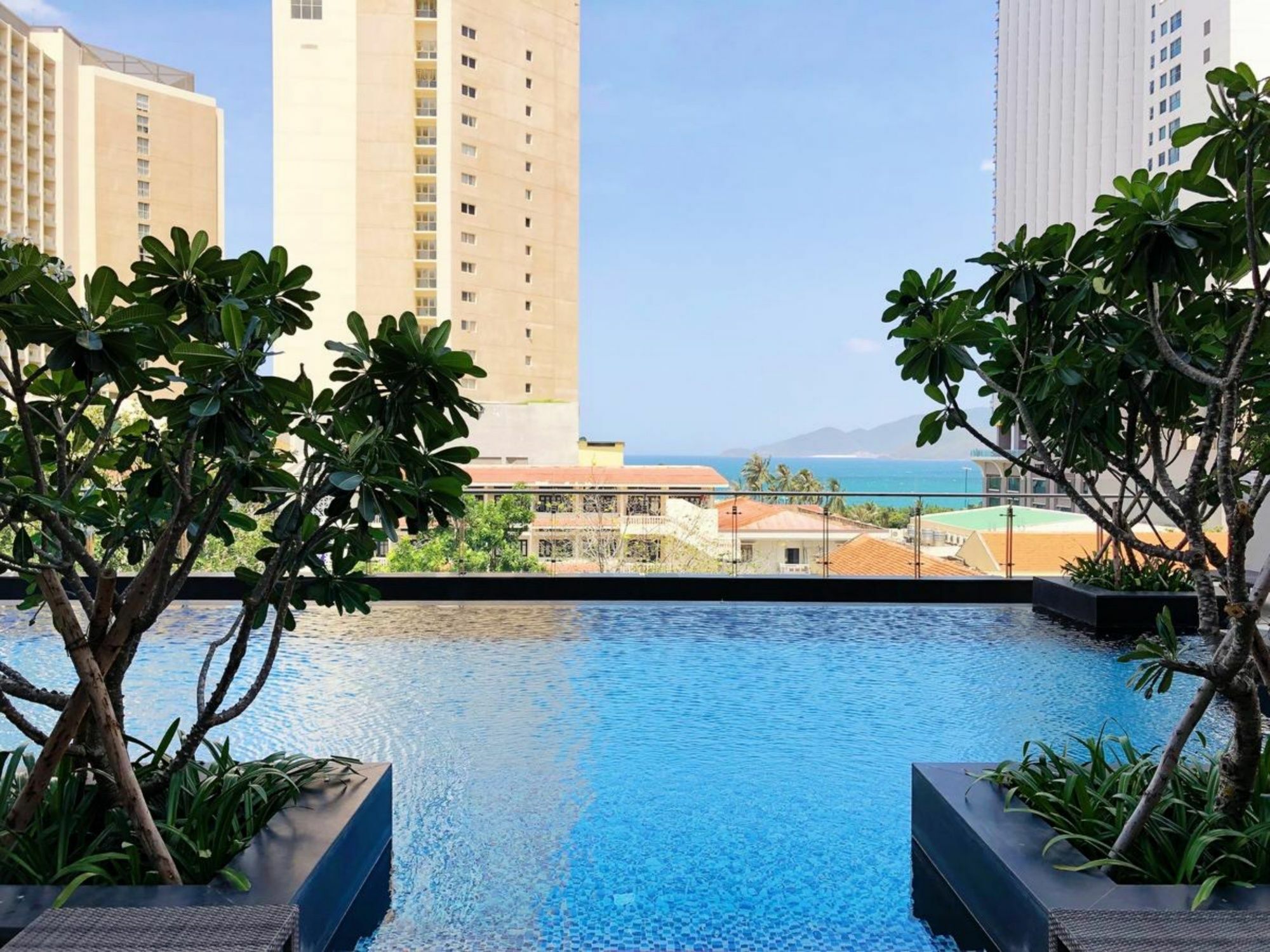 Parama Apartments Balcony Beachfront ญาจาง ภายนอก รูปภาพ